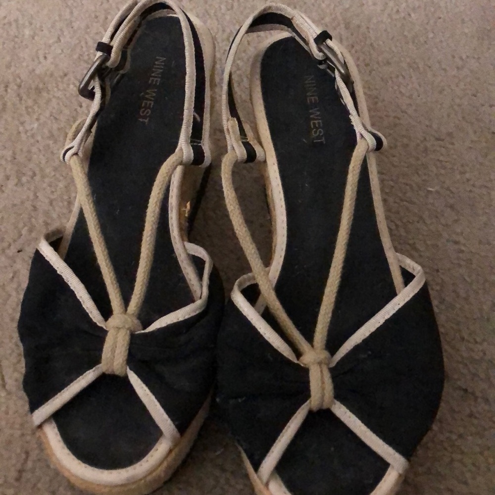 Nine West Wedge Black with Rope Sandals Size 7